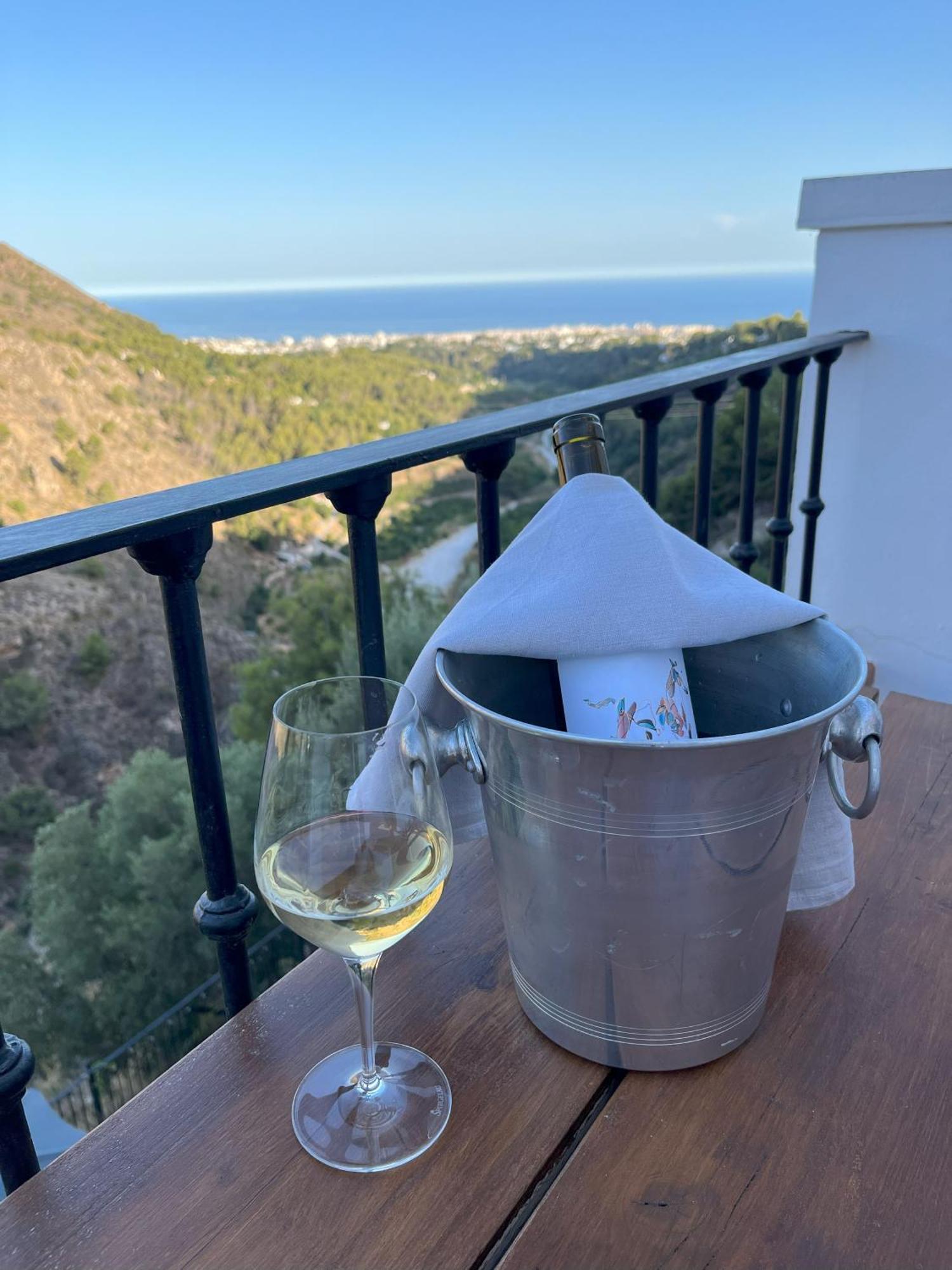 La Perla De Frigiliana Suites & Villa Bagian luar foto